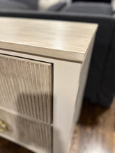 Set of 2 Night Stands with Fluted Drawers in Taupe by Melange ONE