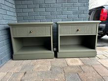 Set of 2 Olive Green Modern Nightstands with Flutted Drawers