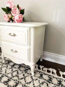 French Pronvincial Night Stand in Raw Silk White by Fusion Mineral Paint