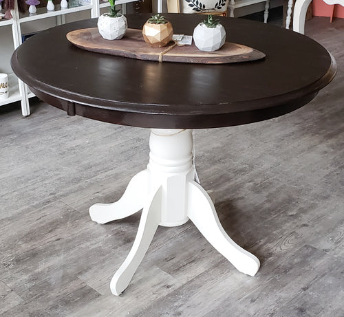 Farm House Style Round Table