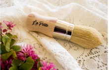 La Petite Brush - Dixie Belle Paint