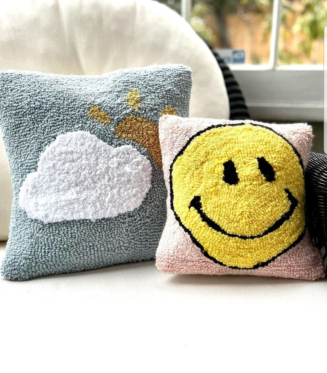 SIGN UP TO BE NOTIFIED - Introduction to Tufting Workshop with Kerry Houlding