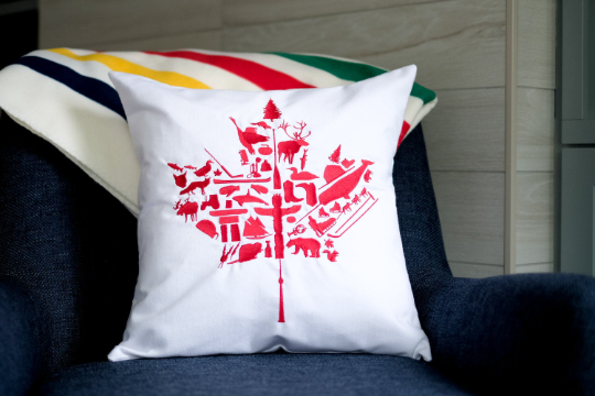 Canada 19inch  Pillow NUF1