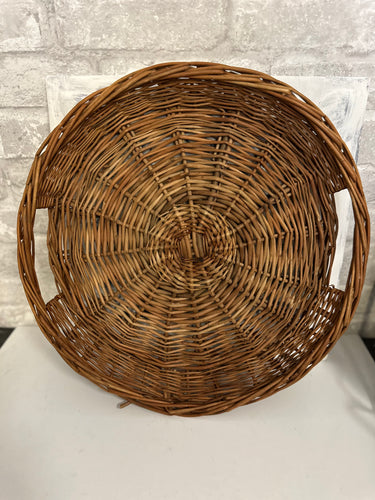 Round Wicker Tray 15inch round with handles